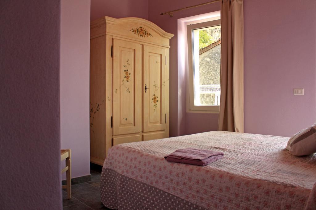 La Casa Sul Sasso Hotel Dervio Bagian luar foto