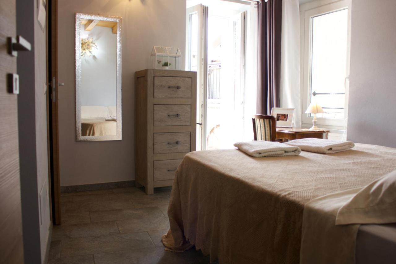 La Casa Sul Sasso Hotel Dervio Bagian luar foto